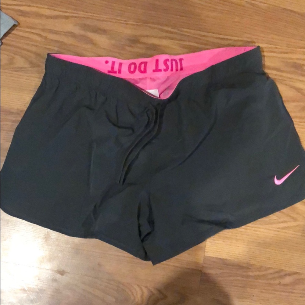Nike dri-fit shorts Size large